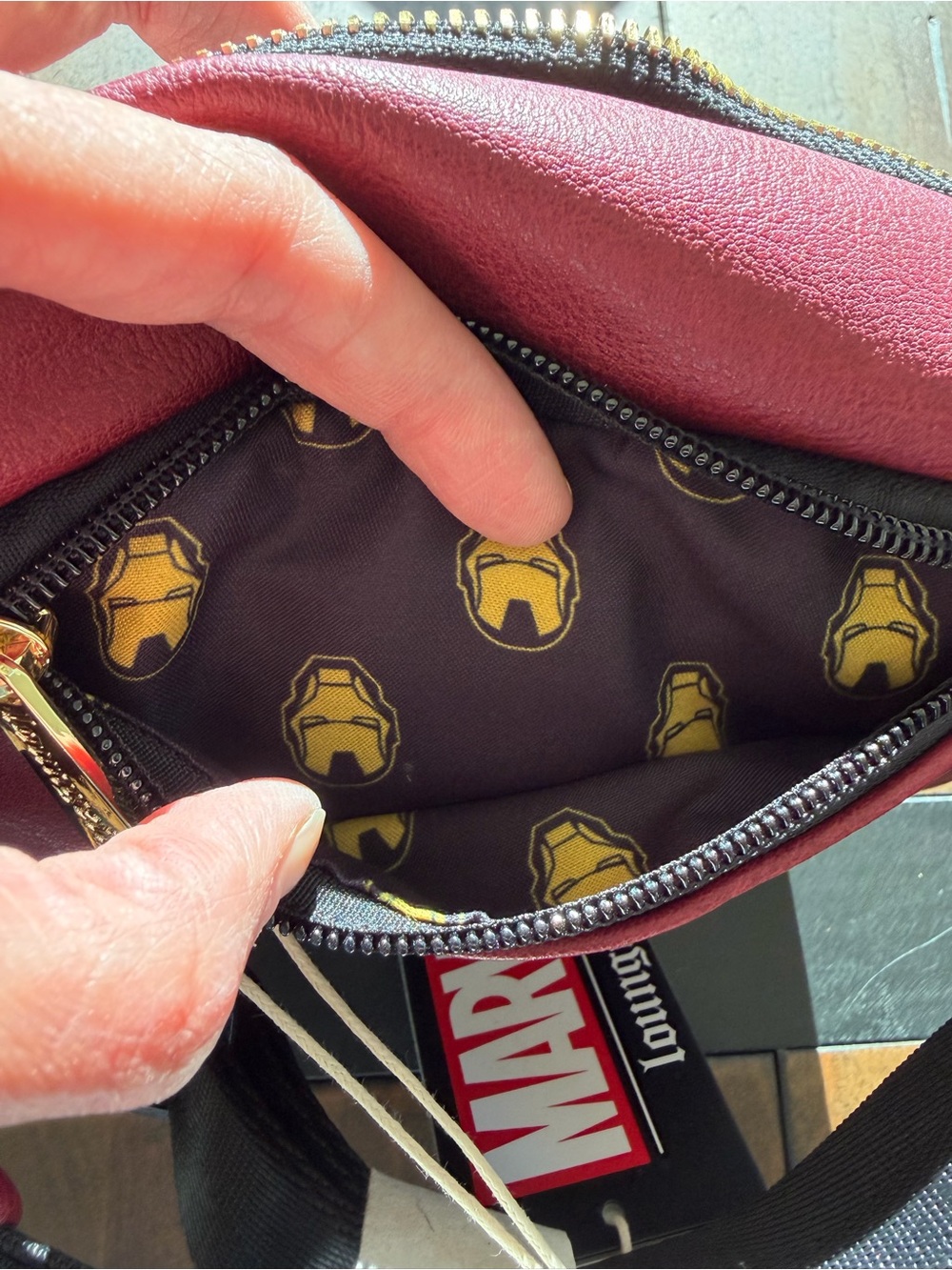 Loungefly Iron Man light up Mini Backpack with matching belt bag - Picture 8 of 8